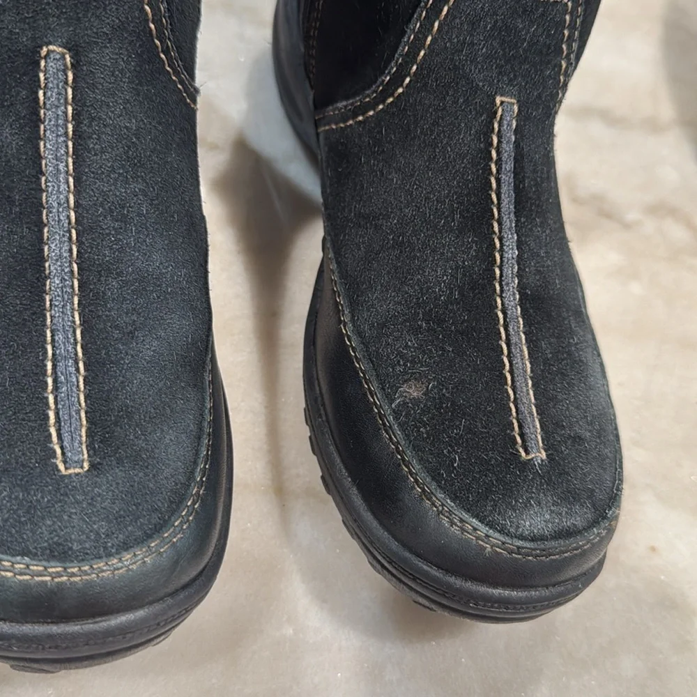 CLARKS BOOTS SIZE 7M Black Suede Winter Boots | Leather